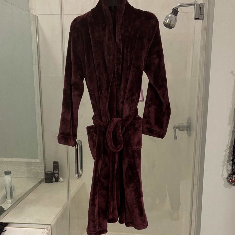 Joyspun Plush Burgundy Bathrobe